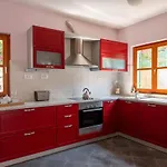 Dane, Private Pool, Near Hula Hula, Free Breakfast - Direct Landlord * Hvar Town