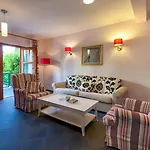 Dane, Private Pool, Near Hula Hula, Free Breakfast - Direct Landlord Villa