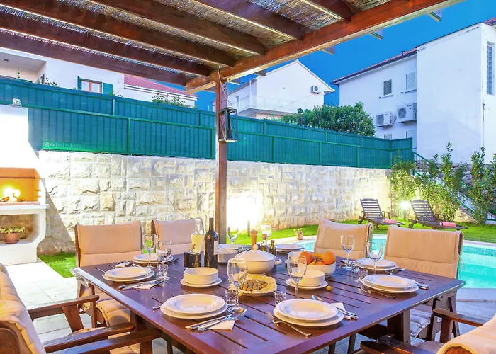 Dane, Private Pool, Near Hula Hula, Free Breakfast - Direct Landlord וילה