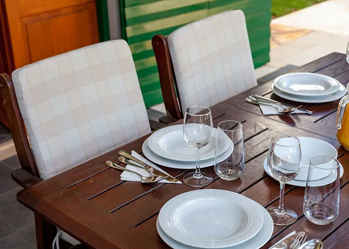 Dane, Private Pool, Near Hula Hula, Free Breakfast - Direct Landlord חוואר