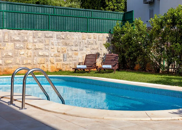 Dane, Private Pool, Near Hula Hula, Free Breakfast - Direct Landlord חוואר