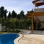 Vila Dane, Private Pool, Near Hula Hula, Free Breakfast - Direct Landlord *
