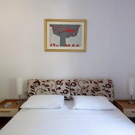 Dane, Private Pool, Near Hula Hula, Free Breakfast - Direct Landlord * Hvar Town