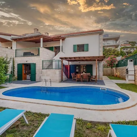 Willa Dane, Private Pool, Near Hula Hula, Free Breakfast - Direct Landlord *