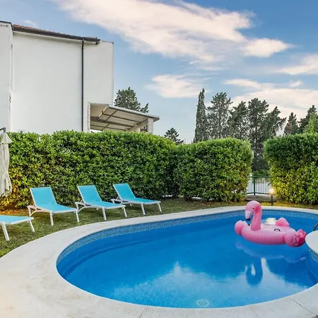 Dane, Private Pool, Near Hula Hula, Free Breakfast - Direct Landlord Villa Hvar Town