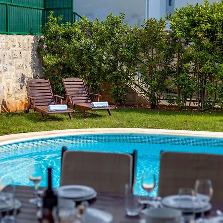 Dane, Private Pool, Near Hula Hula, Free Breakfast - Direct Landlord Willa Hvar Town