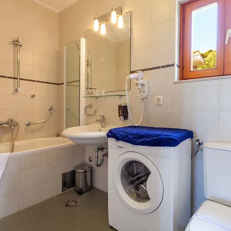 Dane, Private Pool, Near Hula Hula, Free Breakfast - Direct Landlord * Hvar Town