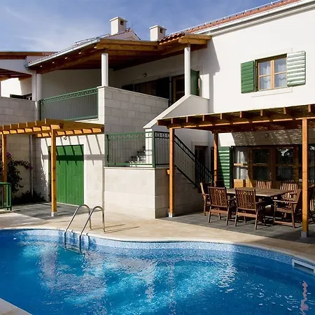 Dane, Private Pool, Near Hula Hula * Hvar Town