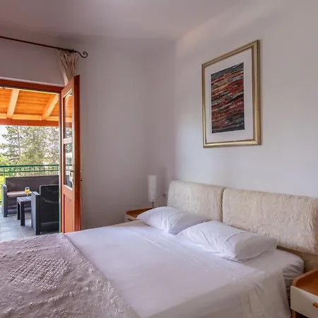 Dane, Private Pool, Near Hula Hula, Free Breakfast - Direct Landlord Villa