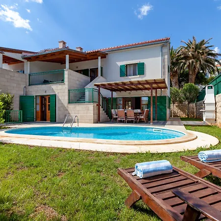Dane, Private Pool, Near Hula Hula, Free Breakfast - Direct Landlord * Hvar Town