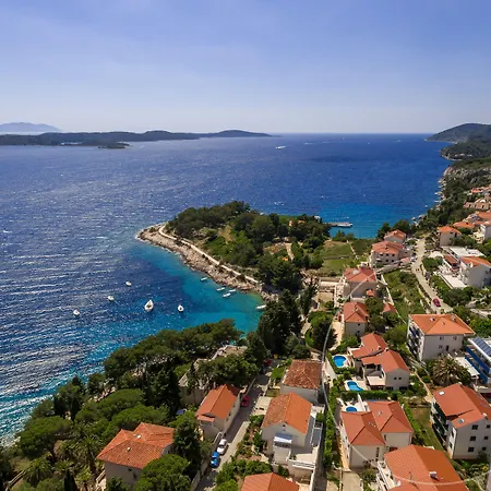 Dane, Private Pool, Near Hula Hula, Free Breakfast - Direct Landlord