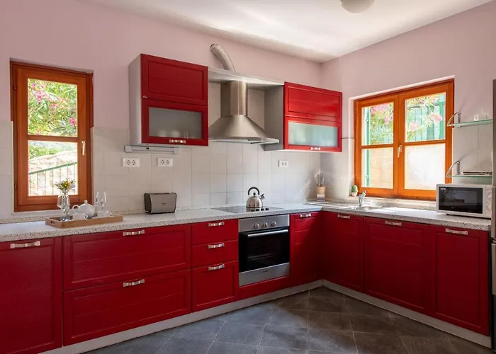 Dane, Private Pool, Near Hula Hula, Free Breakfast - Direct Landlord * Hvar Town