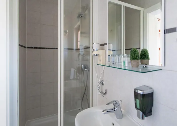 Villa Dane, Private Pool, Near Hula Hula, Free Breakfast - Direct Landlord