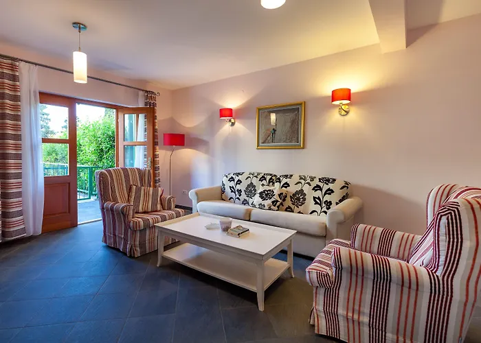 Villa Dane, Private Pool, Near Hula Hula, Free Breakfast - Direct Landlord