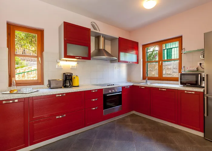 Dane, Private Pool, Near Hula Hula, Free Breakfast - Direct Landlord Villa *