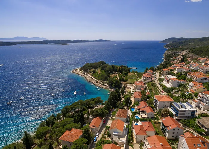 Dane, Private Pool, Near Hula Hula, Free Breakfast - Direct Landlord